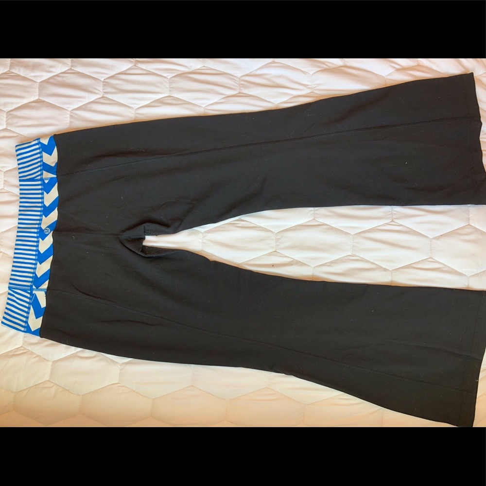 Lululemon black yoga pants size 10